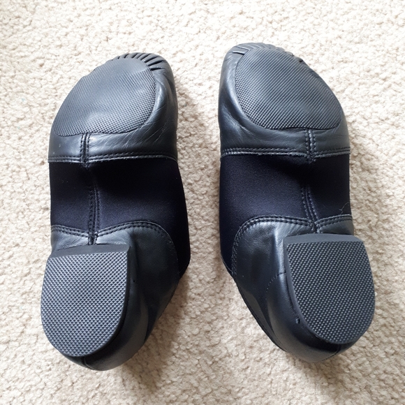 Capezio jazz dance shoes - Picture 2 of 4